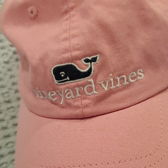 Vineyard Vines Pink Hat Classic Style - Picture 2 of 5